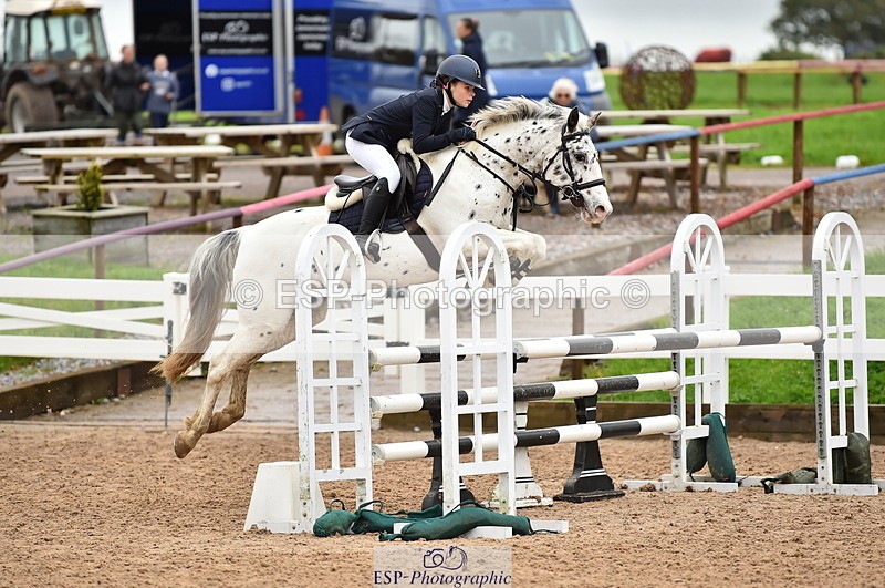 231028A-131424-01630 - Cls 4 Newcomers & 1m Open