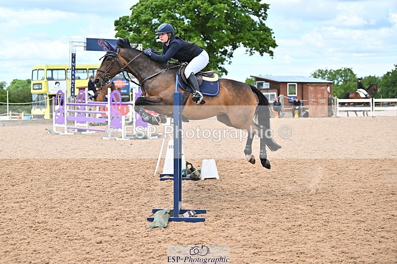 240608A-133519-02598 - Cls 4 Snr Newcomers and 1.10m Open