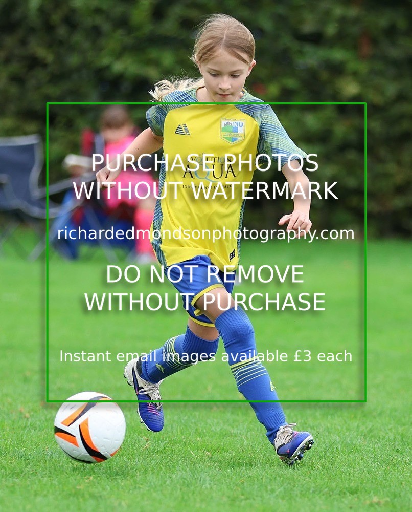 533A2945 - Kendal United Girls U9