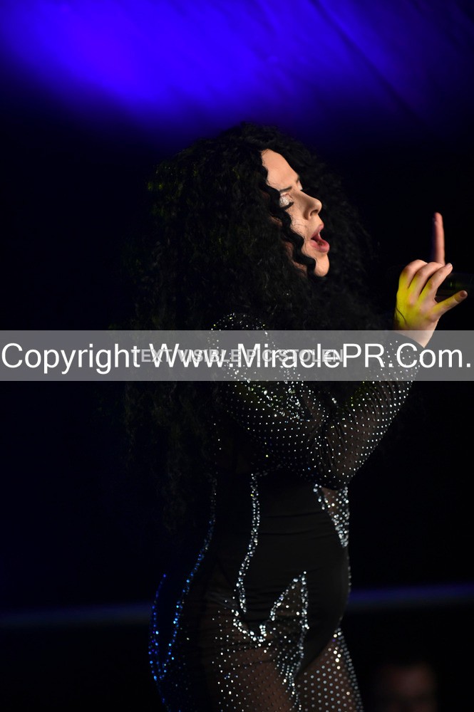 SH4_6007 - The Cher Experience