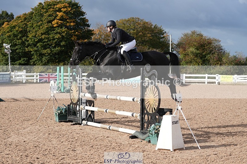 251005-102023-02517 - Cls 22 British Novice and 90cm