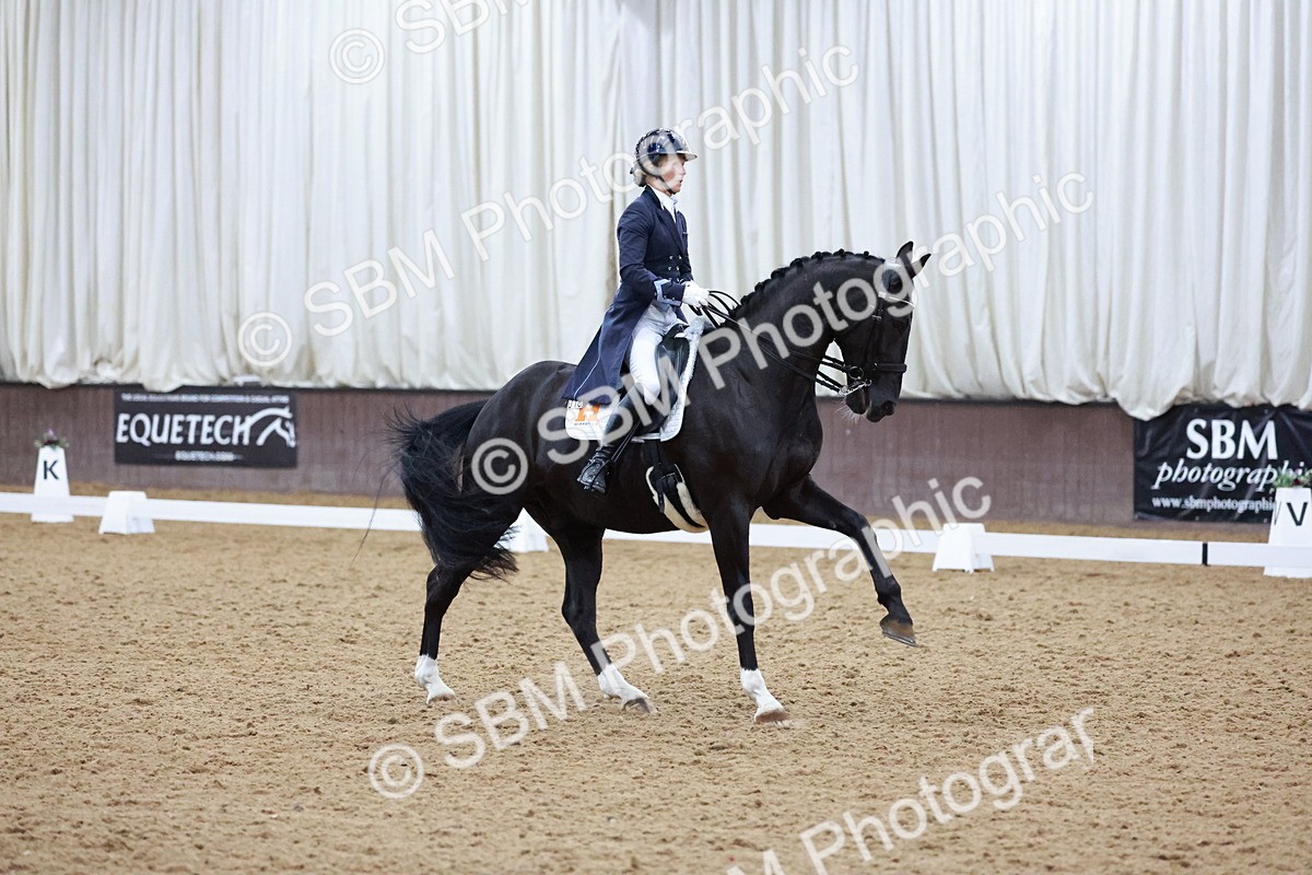 SBM_021835 - Class 14 - FEI Grand Prix - 18.52-19.37