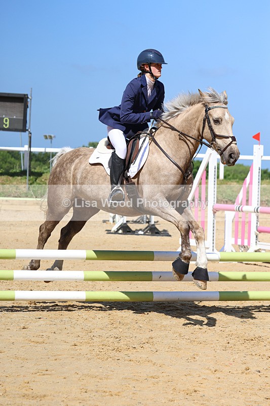 3E7A9131 - Class 6: Senior 60cm