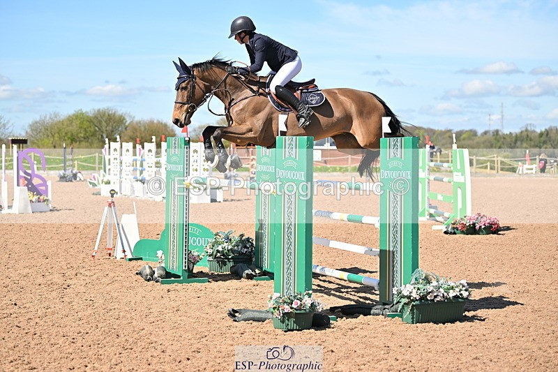 240418A-112943-02583 - Cls 5, 2 Star Medium Tour 1.35m