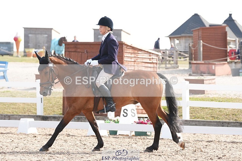 250817-094051-07201 - 157-Camilla.HankinsonChapel.Arch