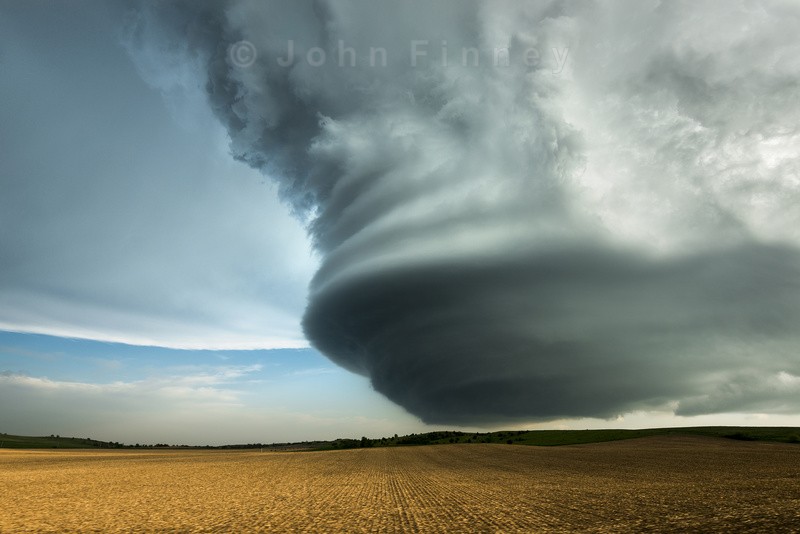 Racing the Storm - Weather photography