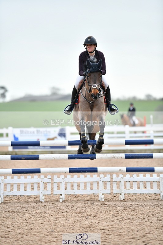 240124A-122220-00427 - Cls 3 Newcomers & 1.10m Open