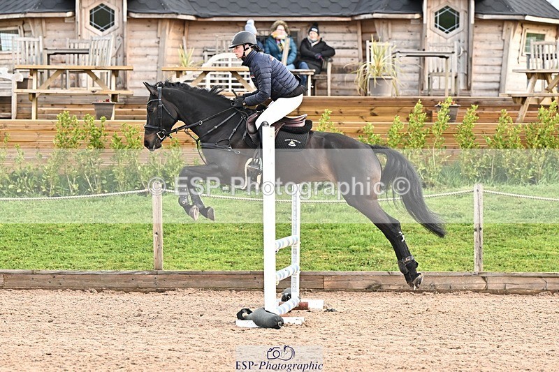 250416-092212-00041 - Cls 1 British Novice and 90cm