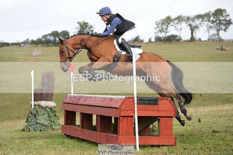 250831-102145-05544 - H-354-Issy.Colwell