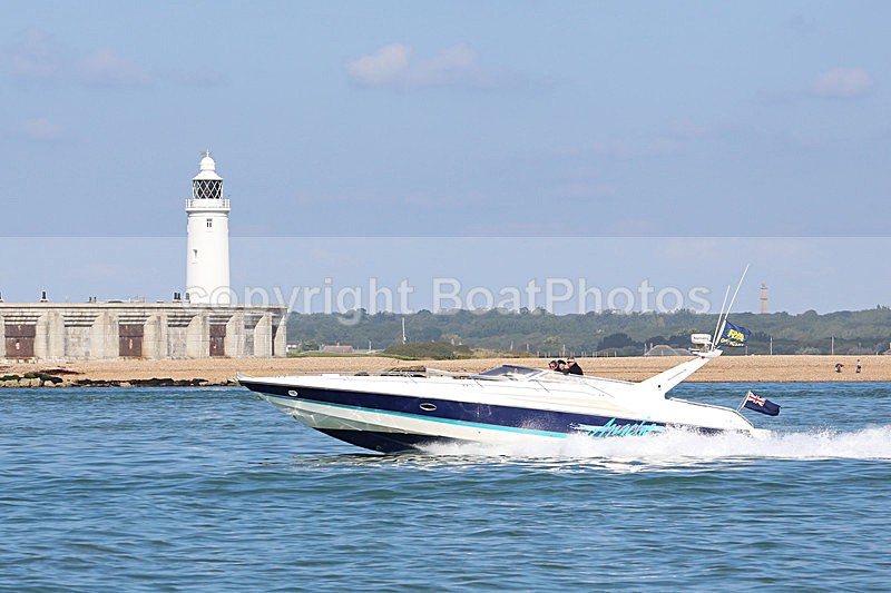150906 APACHE - SUNSEEKER WT7A0441 - Motorboats - Open