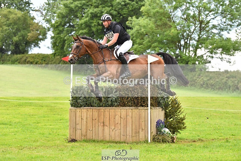 240526-120158-21046 - 408-HICKSTEAD_MUSTERD-Jesse_Campbell