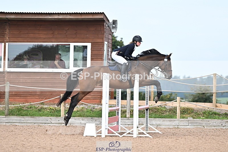 240828A-100735-00012 - Cls 1 Snr British Novice and 90cm Open