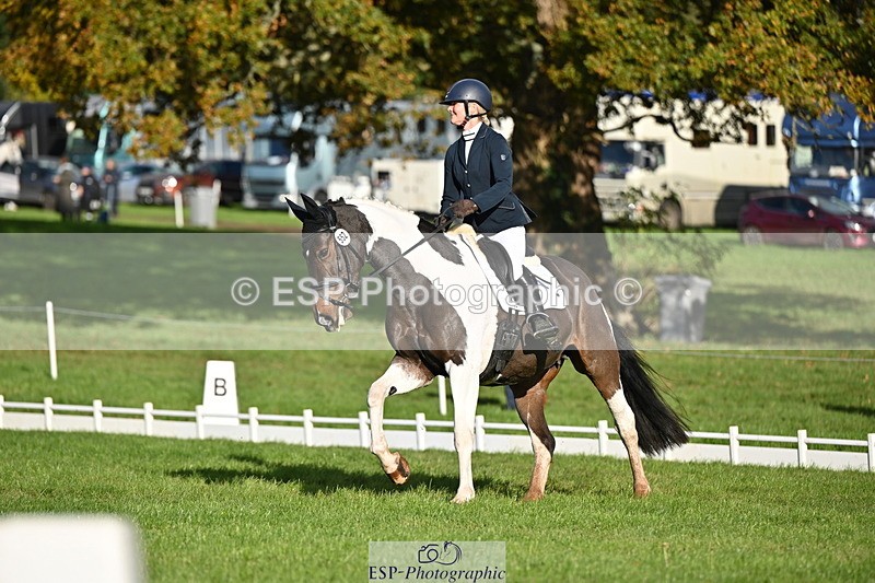 251024A-100849-08246 - G-552-Rachael.Whittaker