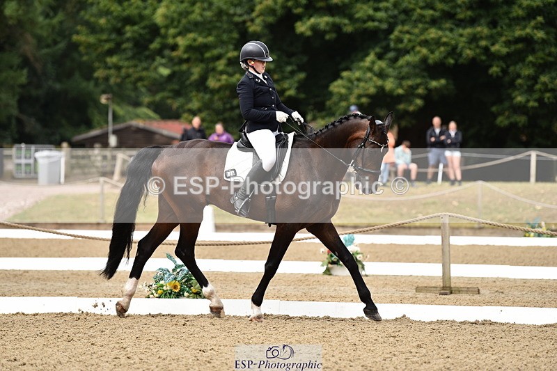 140110A-003220-10650 - 124-Latisha.Nazaruk-Southern.Cross.Brunei