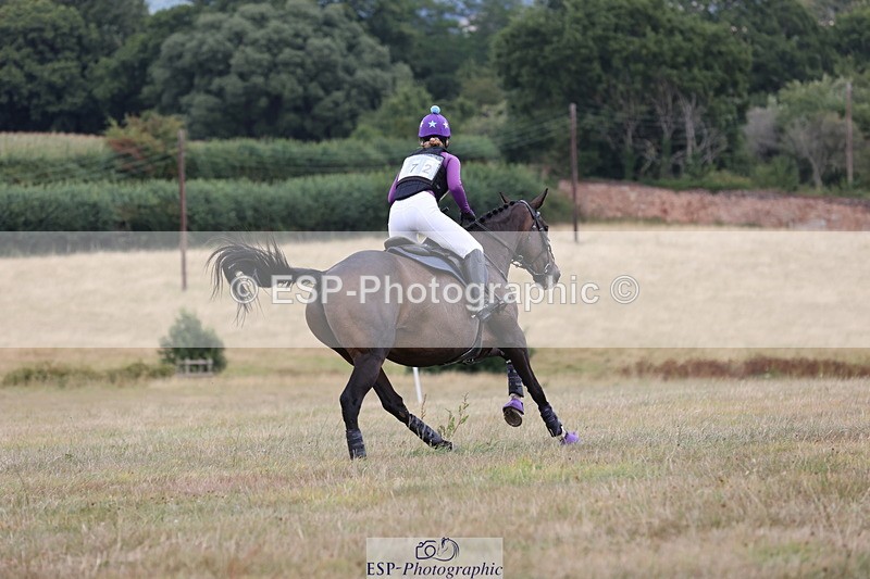 250802A-152521-06730 - F-272-Gemma.Wells-COMBE.BREEZE