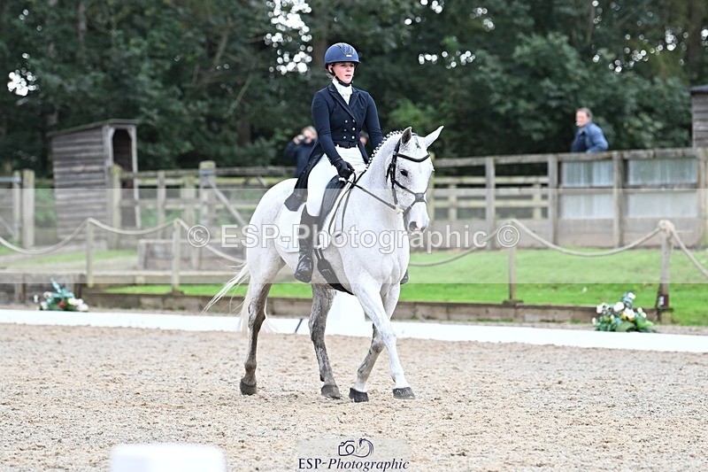 231019-152325-04457 - 063-TOMGAR.GRACE-Annie.Smith-DR