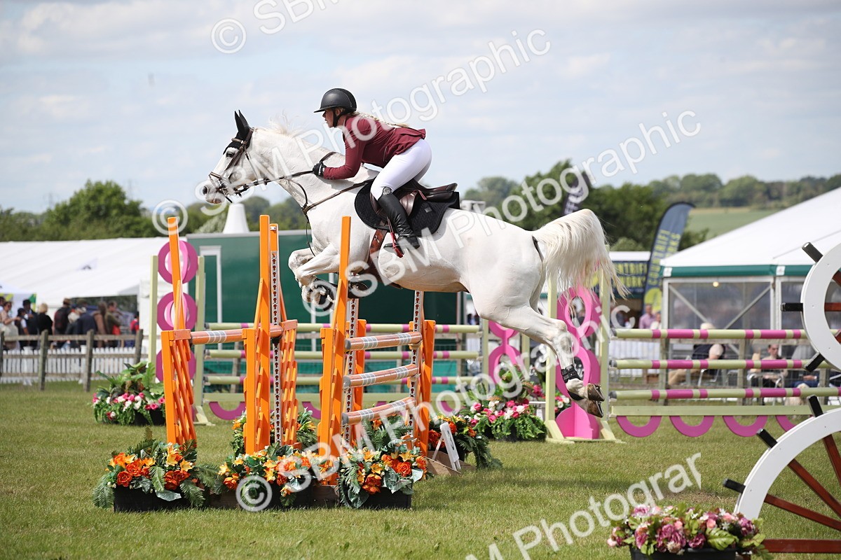 SBM_17489 - Class 208 - Senior Foxhunter 1.20m Open