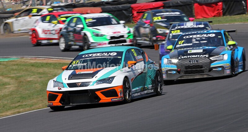  - TCR UK @ Castle Combe