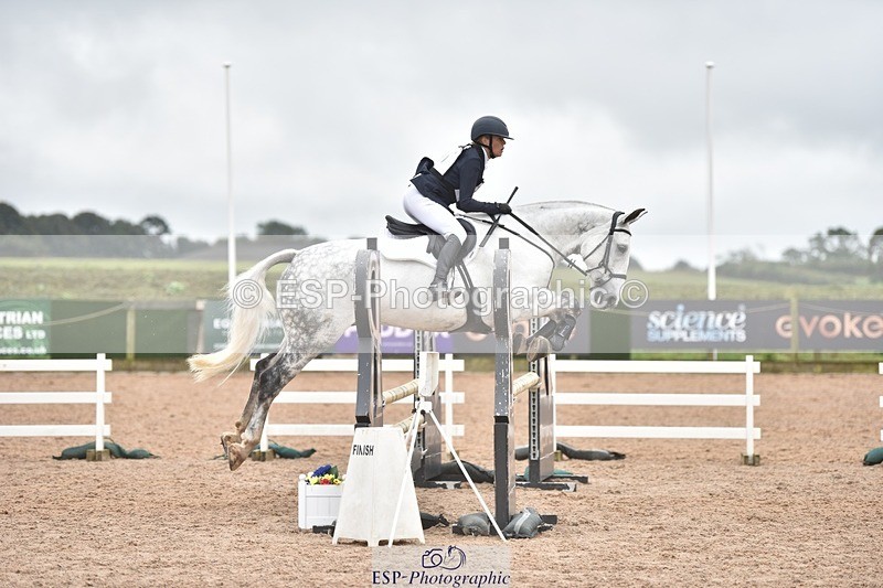 250830-112056-00529 - B-060-Helen.Hickson