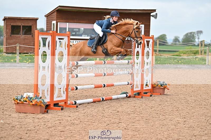 240506A-122808-08700 - Cls 5 Pony Foxhunter & 1.10m Open