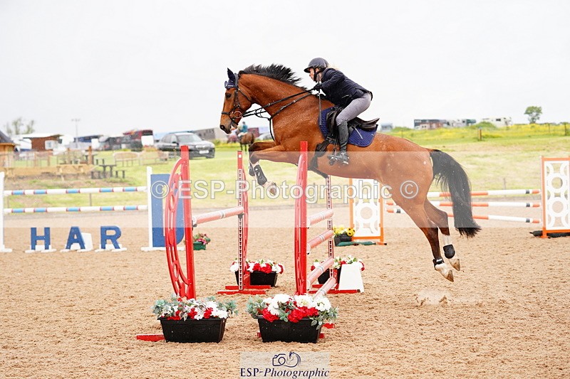 240526A-120638-07954 - Cls 26 Chard Equ 1.05m and 1.10m Grand Prix