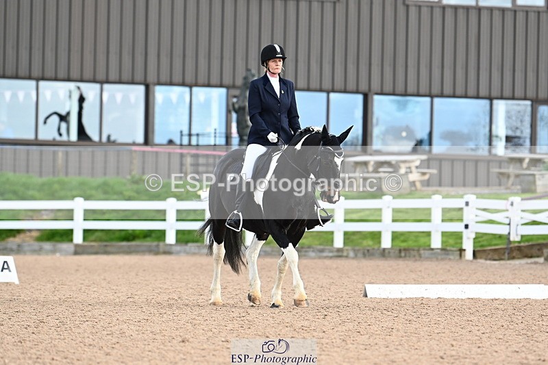 240323A-093457-01227 - DR Intro B