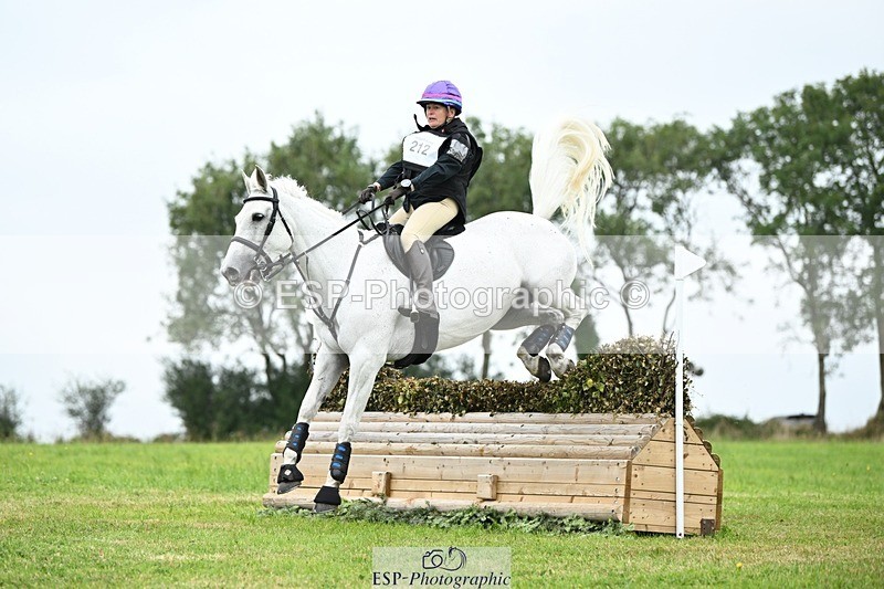 240831A-152605-04862 - 212-Kay.Webb-KILCAVAN.CLOVER