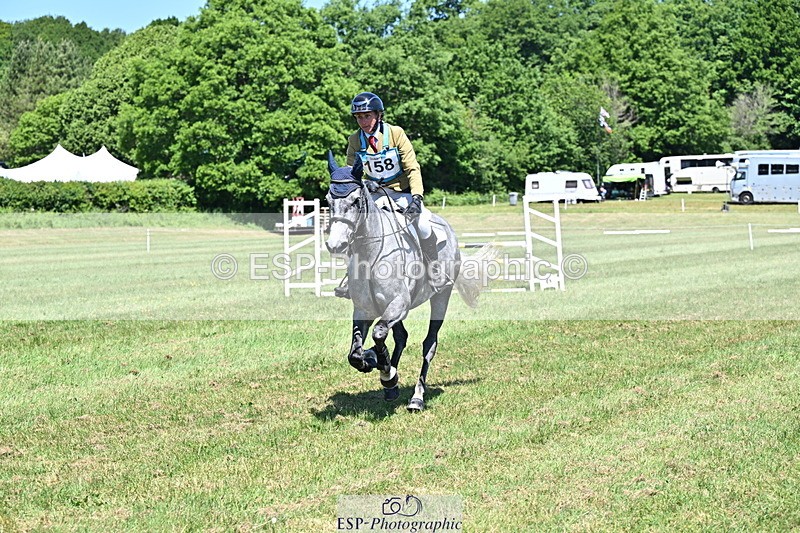 250522B-121856-01993 - 158-CRUISING.CARRA-Leigh.Smallacombe