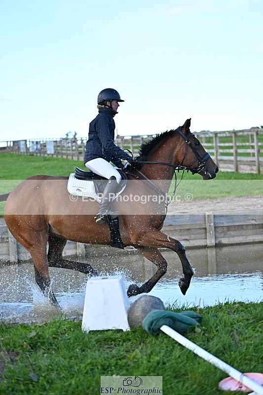 240912A-172444-02720 - Cls 7 Snr 90cm Open Speed Derby