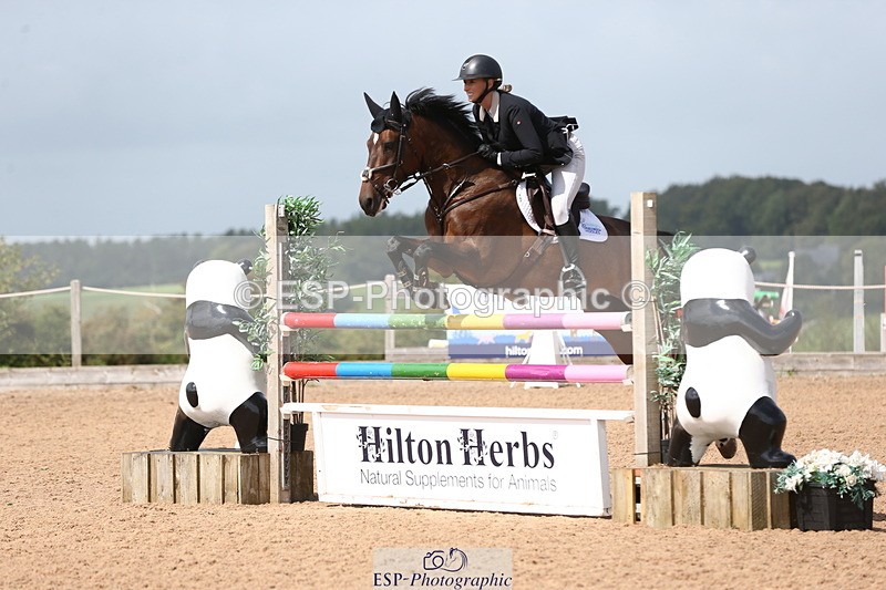 230812A-121214-08928 - Cls 32 Foxhunter