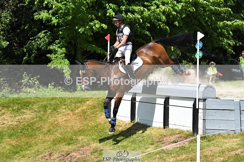 230527-142151-09912 - 325-LONESTAR-Thomas_Hawke-XC