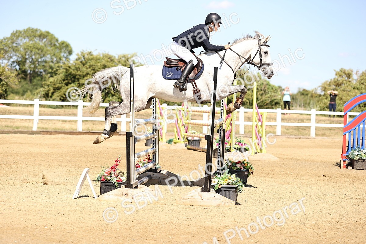 SBM_015269 - Class 16 - Senior foxhunter - 1.20m Open