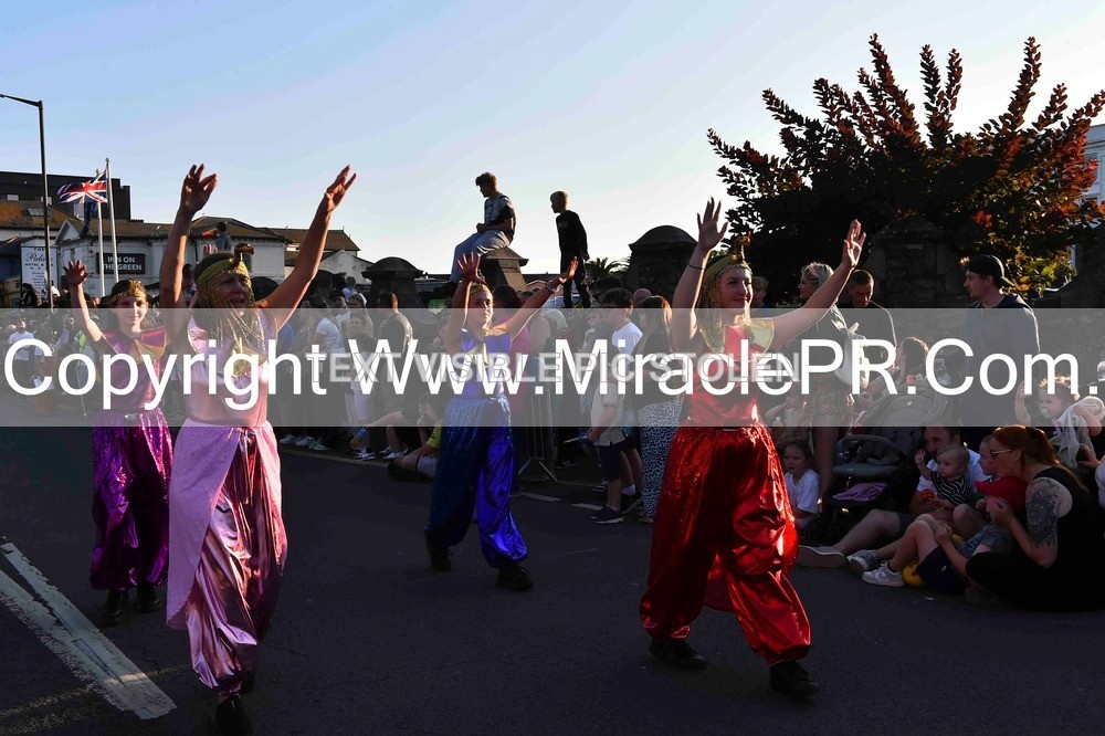 SH4_3521 - Carnival Procession.