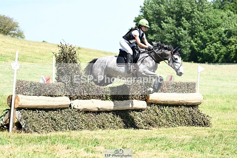 240629X-142823-4197 - 210-Tarka_Abraham-QUEEN_RUBIE