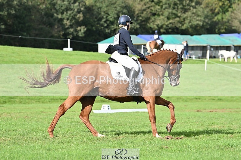 231020-141208-10846 - 663-GROOVY.GUY-Hannah.Watson-DR