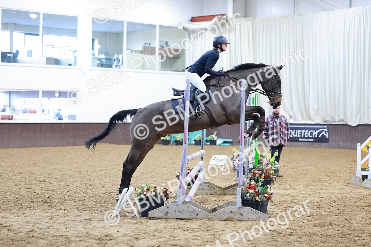 SBM_002700 - Class 9 - Equissage Pulse Senior BritiNovice/ 90cm Open