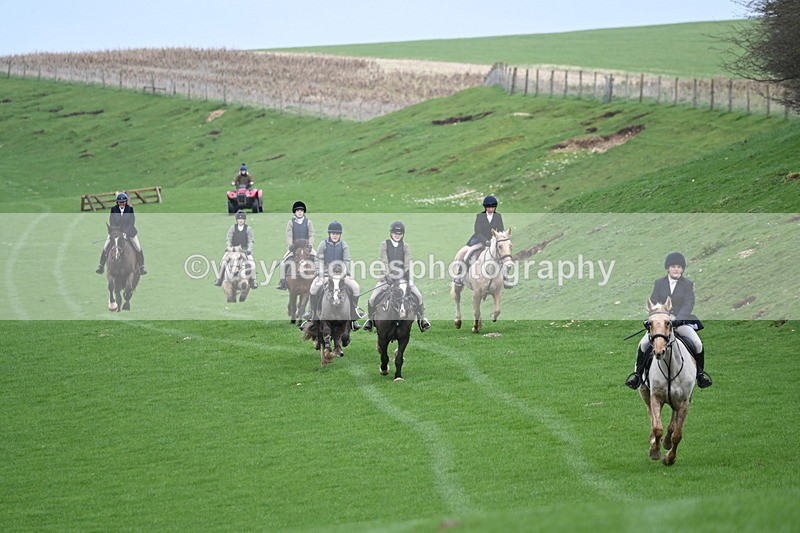 WJ6_9283 - Line Three