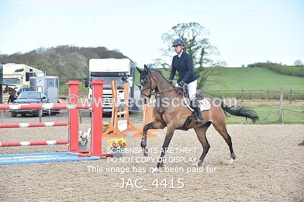 JAC_4415 - CLASS 10 SAT Senior Foxhunter/ 1.20m Open