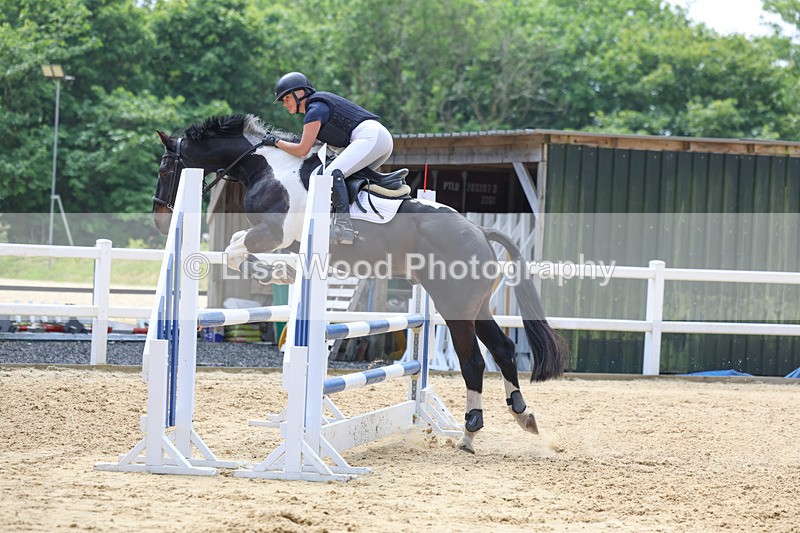 3E7A0577 - Class 10: Senior 95cm open