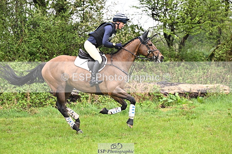 250418-140624-05431 - 212-Lucy.Lloyd-WATERNISH.BRIDLE.LANE