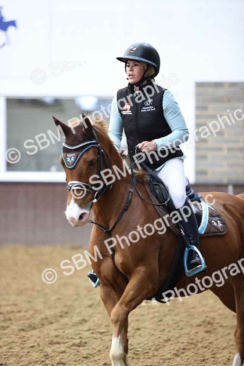 SBM_002374 - Class 8 - Clear Round 80cm