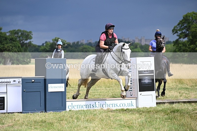 WJ6_2640 - Time at Jump 11:06 to 11:40