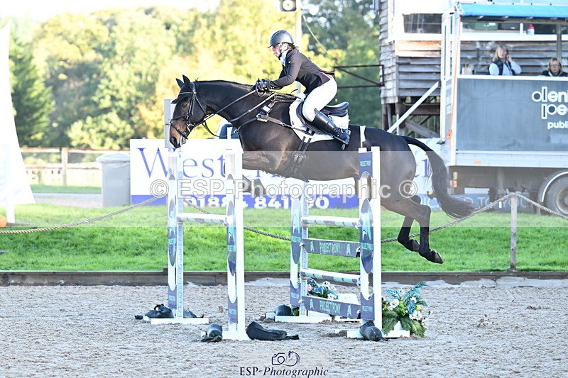 251024A-094242-06189 - B-108-Zoe.Boyles