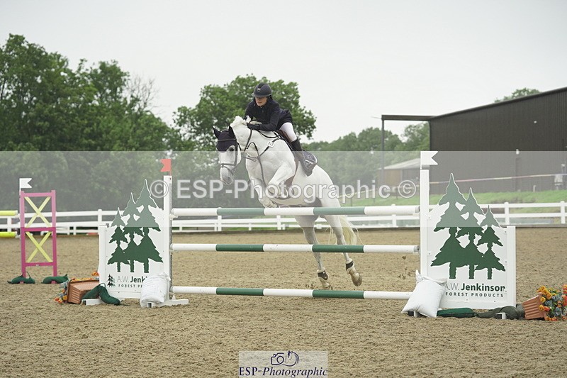 230722A-143132-09728 - Cls 23, 1 Star Gold 1.30m