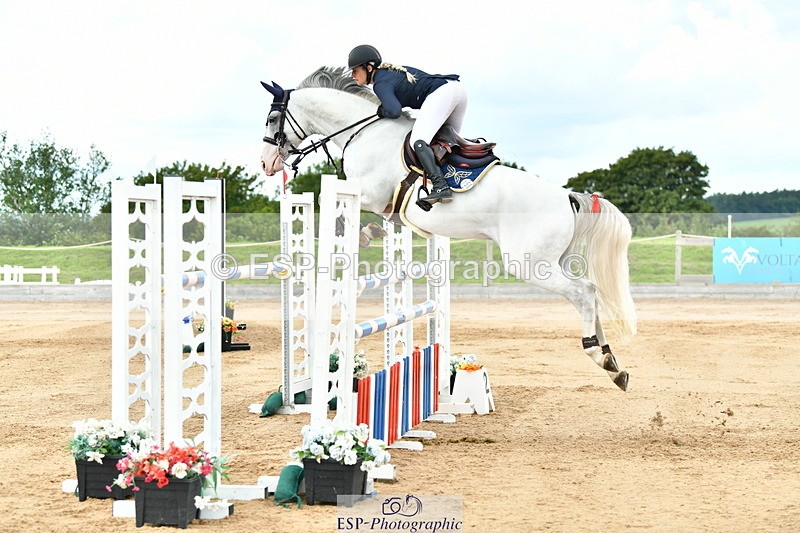 230720A-124030-02910 - Cls 33, 7 Yr Olds 1.30m