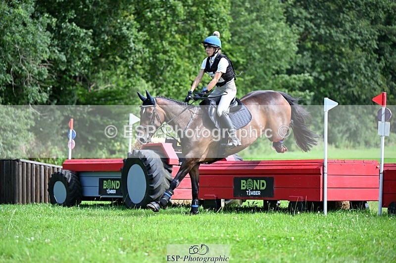 240803-150439-07730 - 181-Charlotte_Bradbury-KENSINGTON_EMPIRE