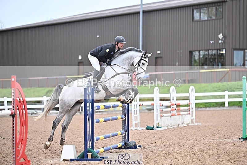 251029-132913-00568 - Foxhunter and 1.20m