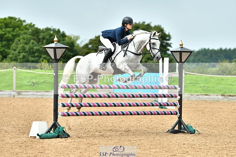 230805A-122727-00425 - Cls 3 Snr Foxhunter & 1.20m Open