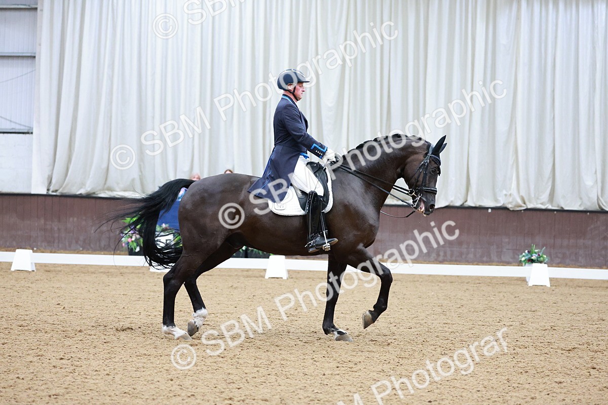 SBM_015923 - Class 5 - FEI INT II - 15.48-17.00