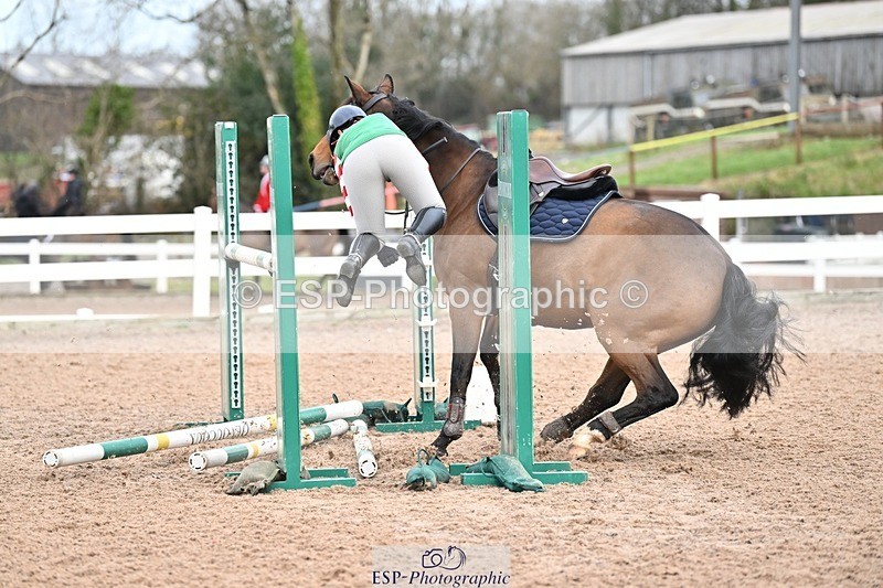 241206-130932-00926 - Cls 5 Newcomers and 1.10m Open